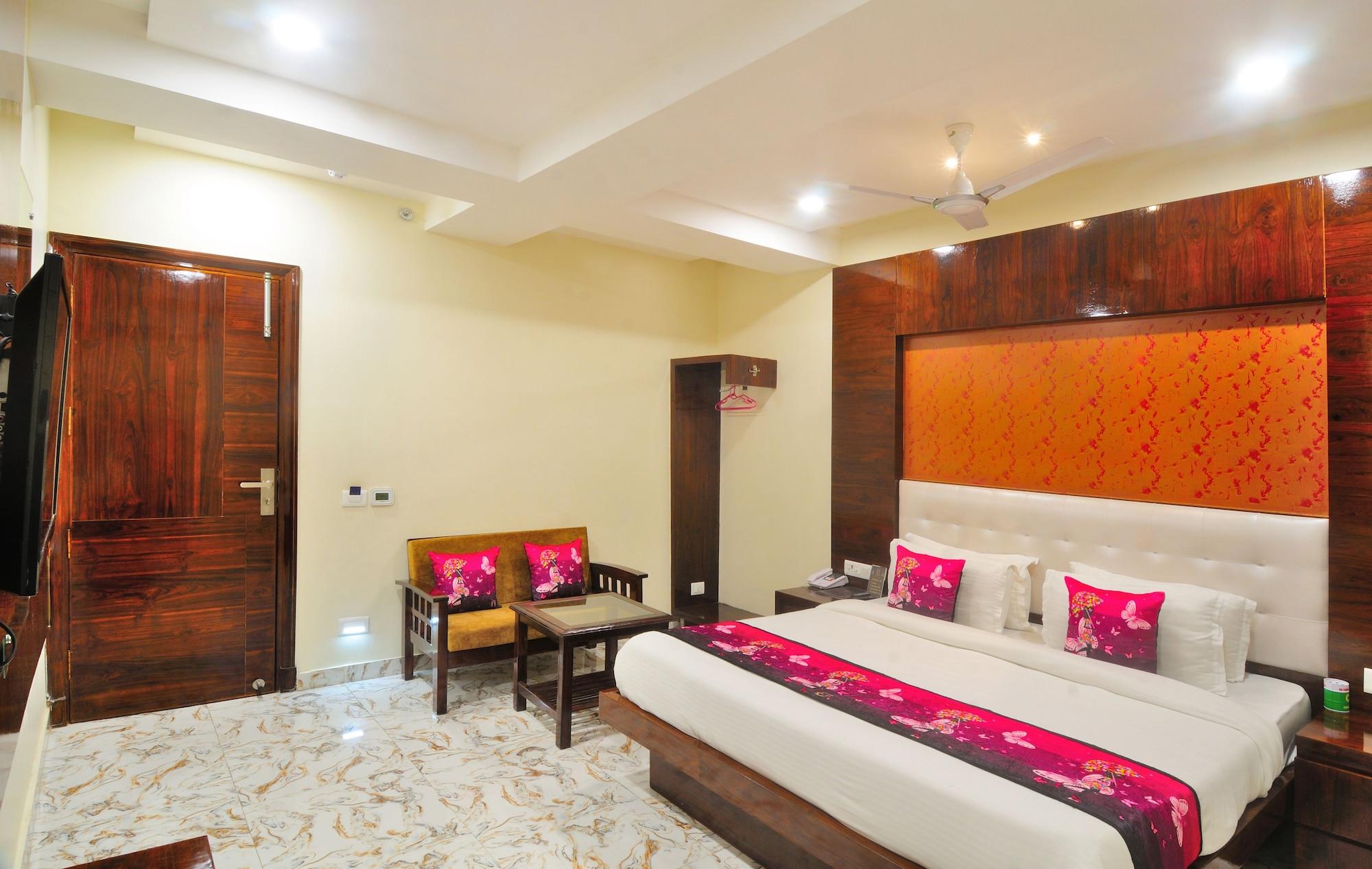 Staybook-Jyoti Mahal A Heritage Hotel Nueva Delhi Exterior foto