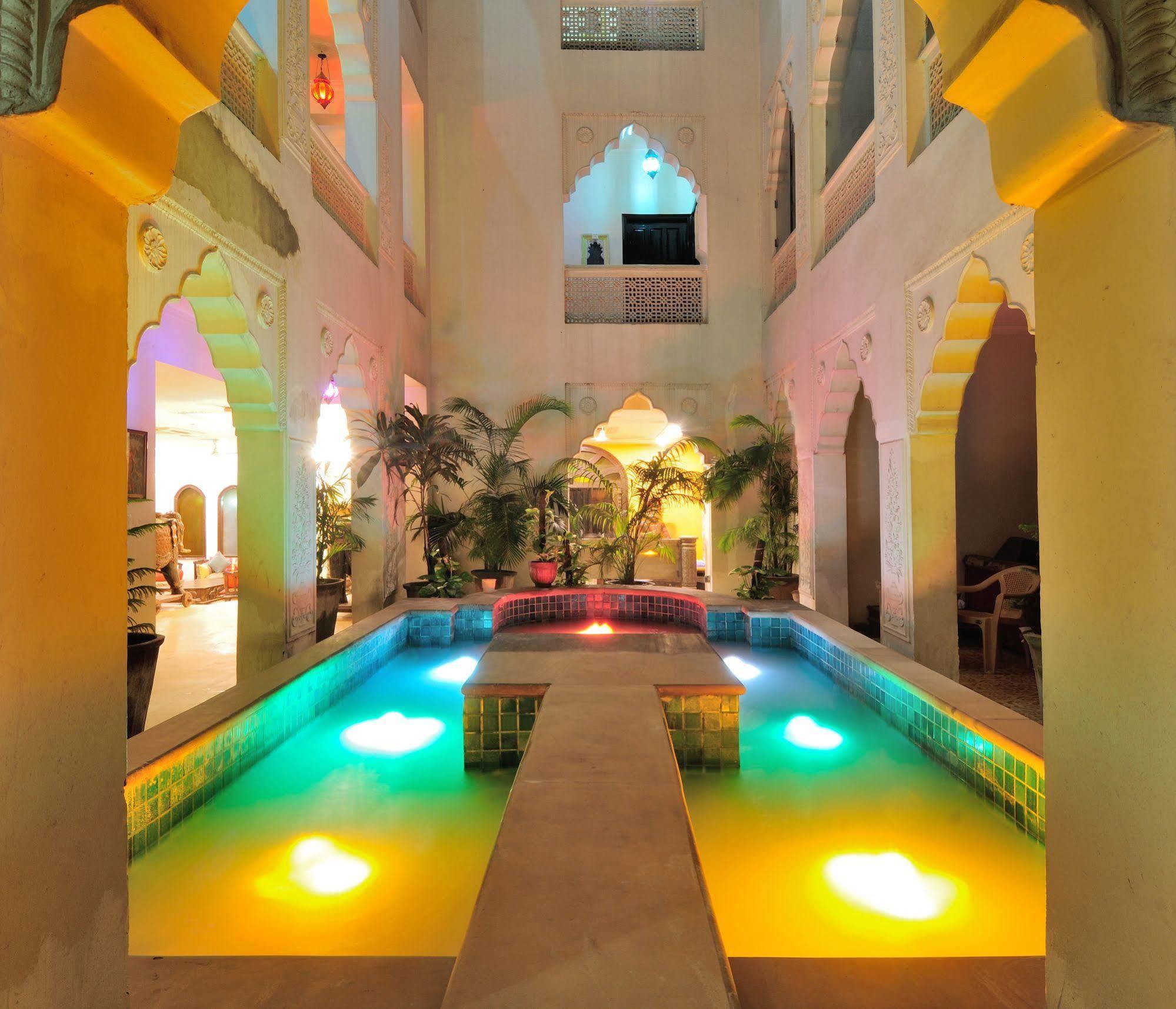 Staybook-Jyoti Mahal A Heritage Hotel Nueva Delhi Exterior foto